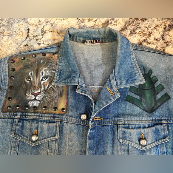 Handpainted retro pin up girl nose Art air force military denim jacket LG studs - Picture 11 of 16